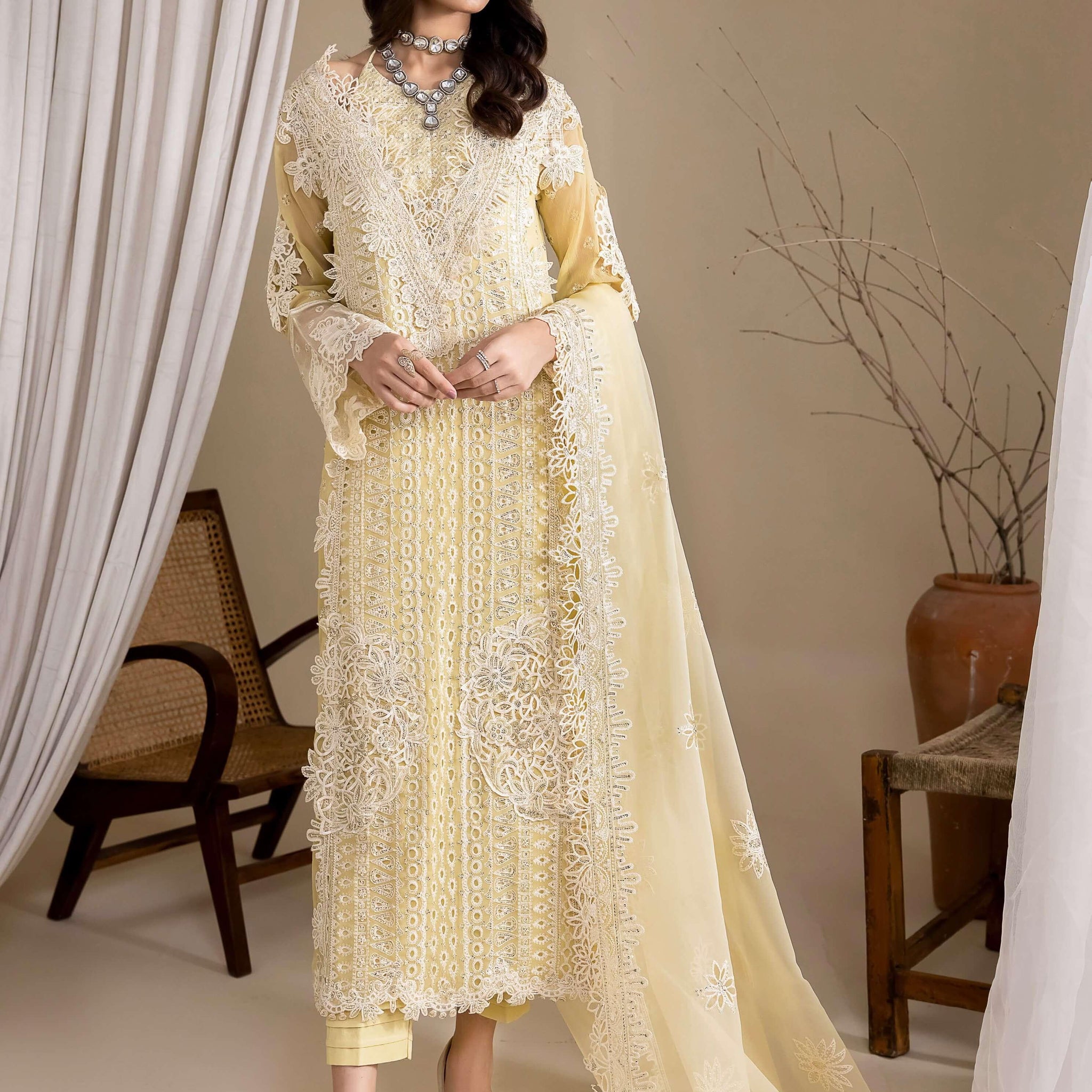 IZNIK Chinon Vol-03 Embroidered Chiffon 3Pc Suit CC-23 Delilah - House Of Anaya