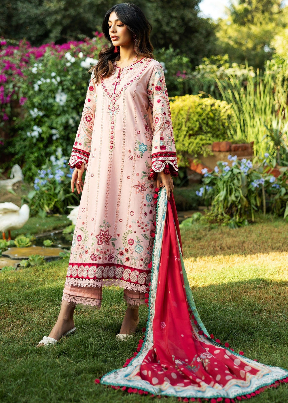 Sadaf Fawad Khan | Siraa Lawn 25 | PAISLEY GARDEN - B - House Of Anaya