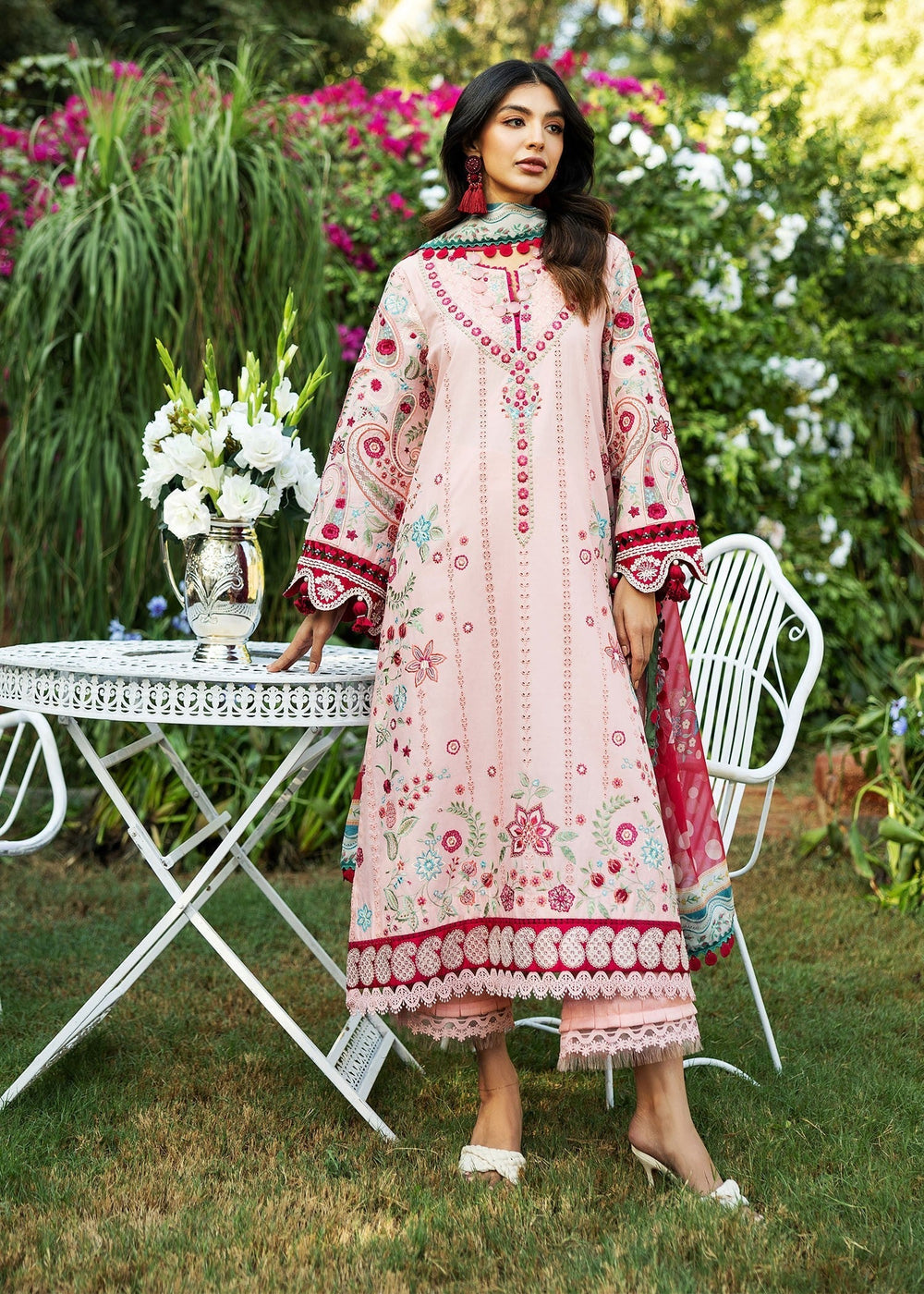 Sadaf Fawad Khan | Siraa Lawn 25 | PAISLEY GARDEN - B - House Of Anaya