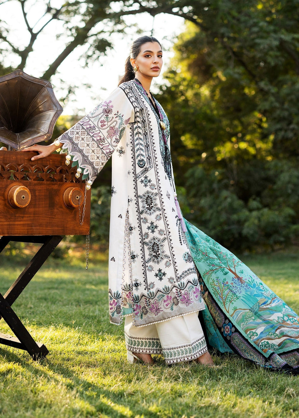 Sadaf Fawad Khan | Siraa Lawn 25 | PALM ISLAND - B - House Of Anaya