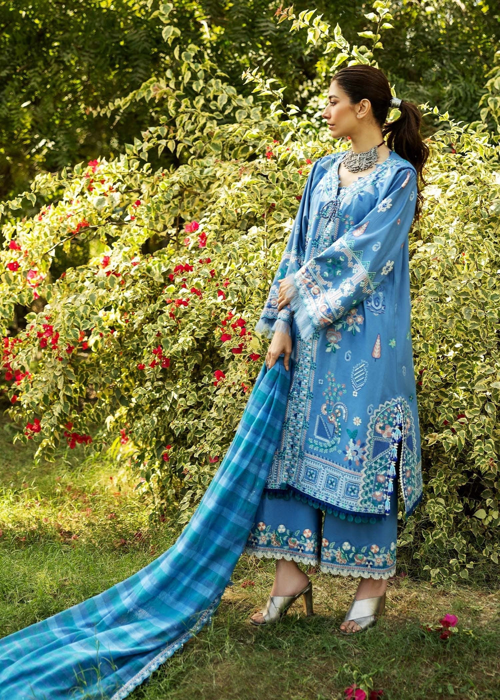 Sadaf Fawad Khan | Siraa Lawn 25 | WISTERIA - A - House Of Anaya