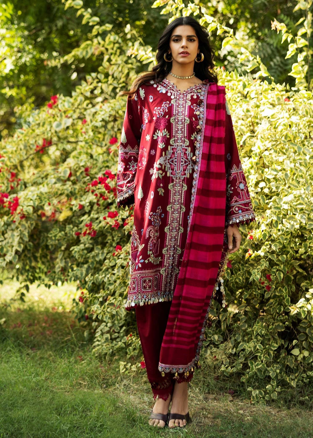 Sadaf Fawad Khan | Siraa Lawn 25 |WISTERIA - B - House Of Anaya