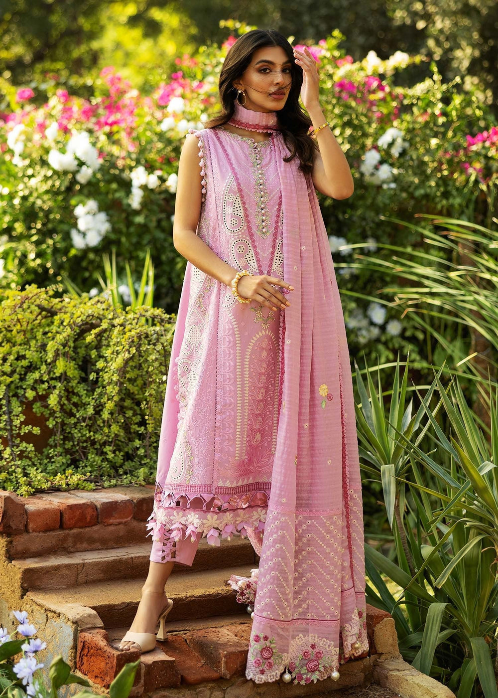 Sadaf Fawad Khan | Siraa Lawn 25 | FRENCH HEARTS - B - House Of Anaya