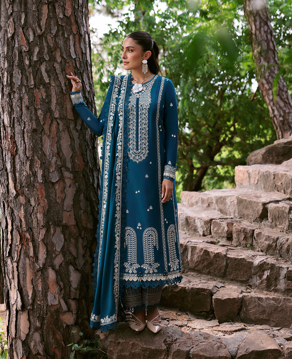 Republic Womenswear | Talia Luxury Lawn 25 | D6-B - Naya
