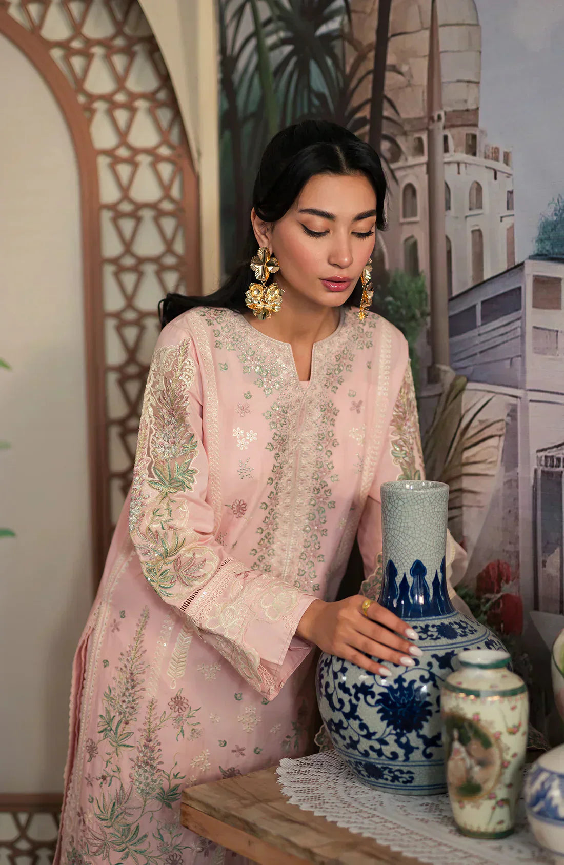 Emaan Adeel | Ayra Luxury Lawn 24 | AR-01 - House Of Anaya