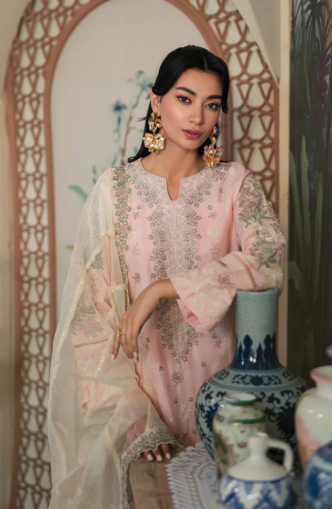 Emaan Adeel | Ayra Luxury Lawn 24 | AR-01 - House Of Anaya