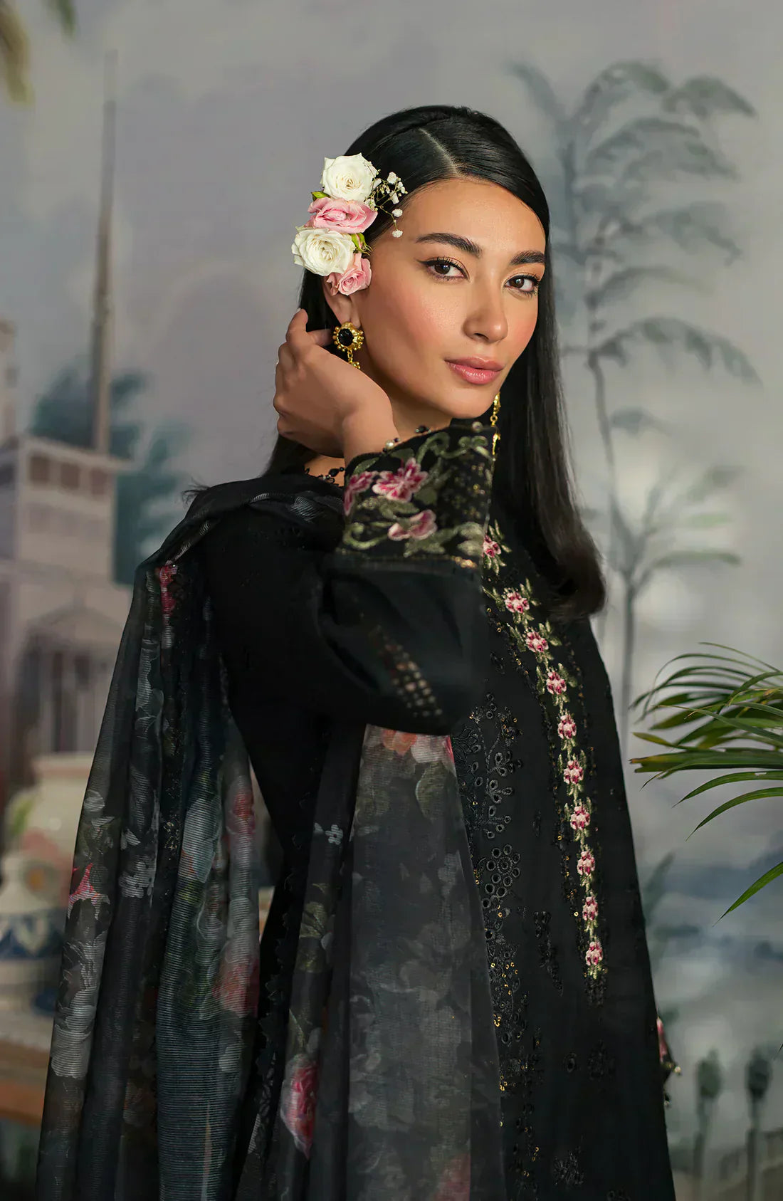 Emaan Adeel | Ayra Luxury Lawn 24 | AR-05 - House Of Anaya