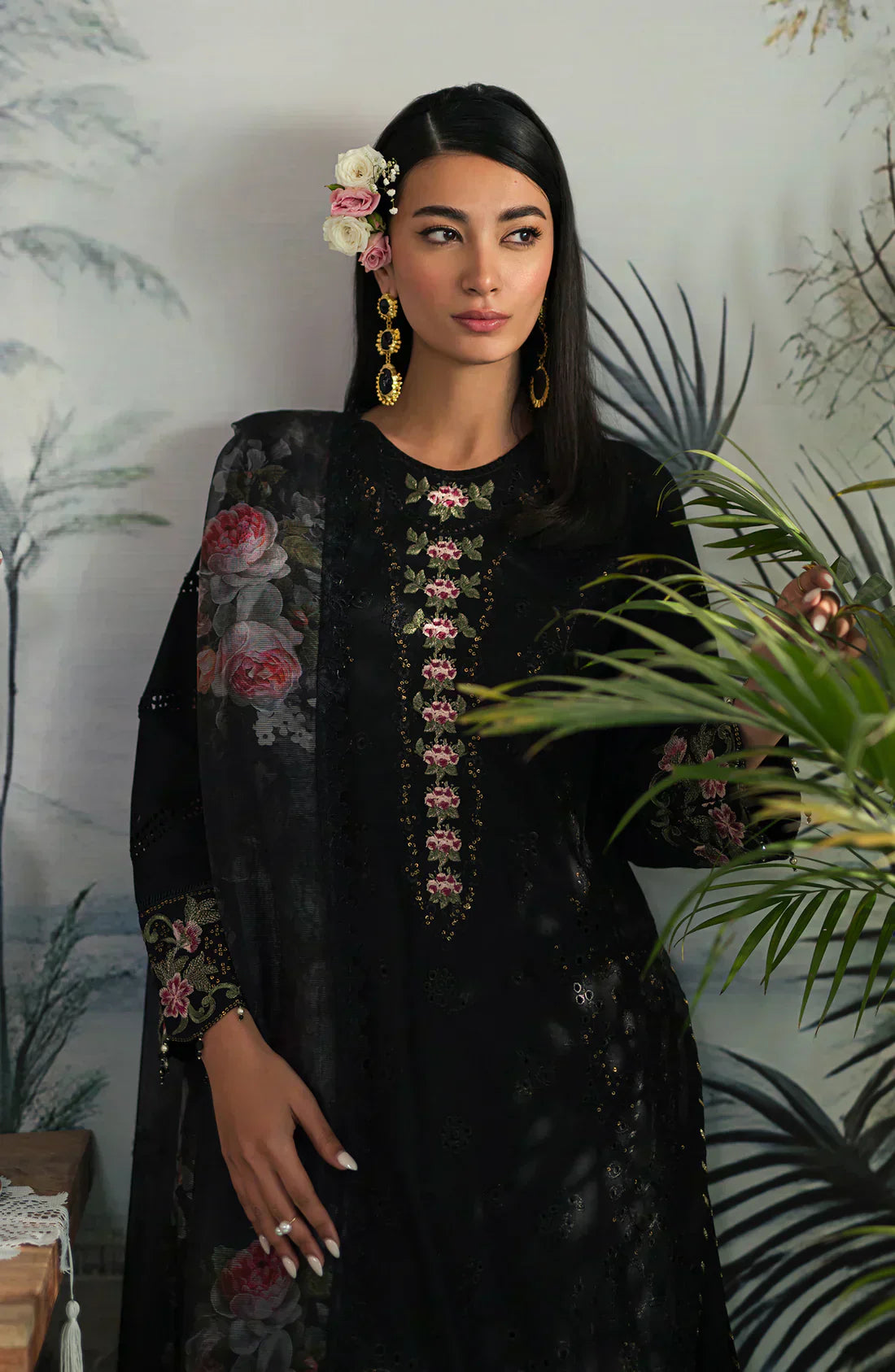 Emaan Adeel | Ayra Luxury Lawn 24 | AR-05 - House Of Anaya