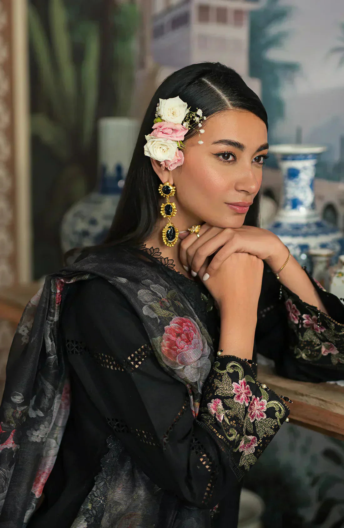Emaan Adeel | Ayra Luxury Lawn 24 | AR-05 - House Of Anaya