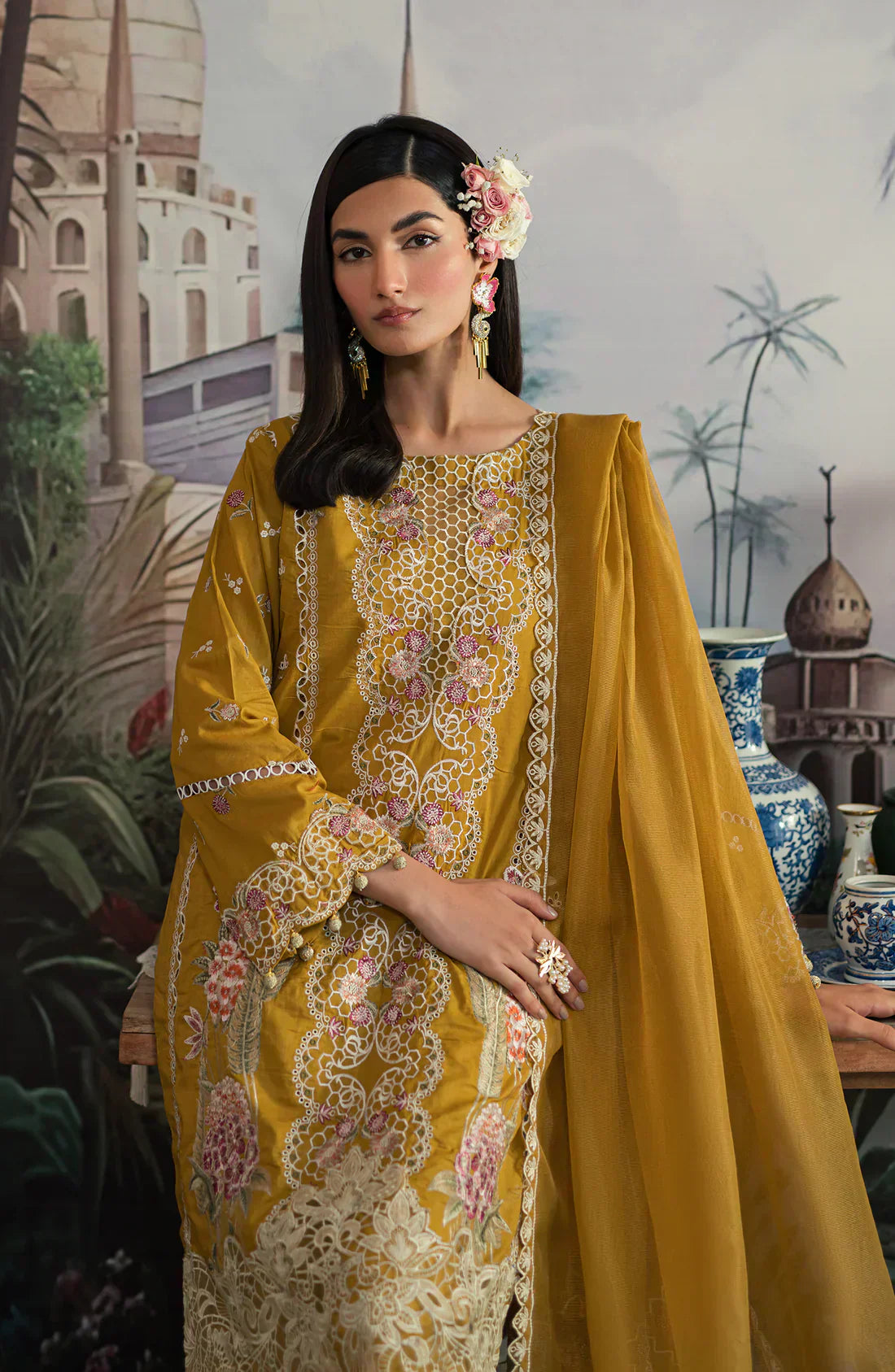 Emaan Adeel | Ayra Luxury Lawn 24 | AR-06 - House Of Anaya