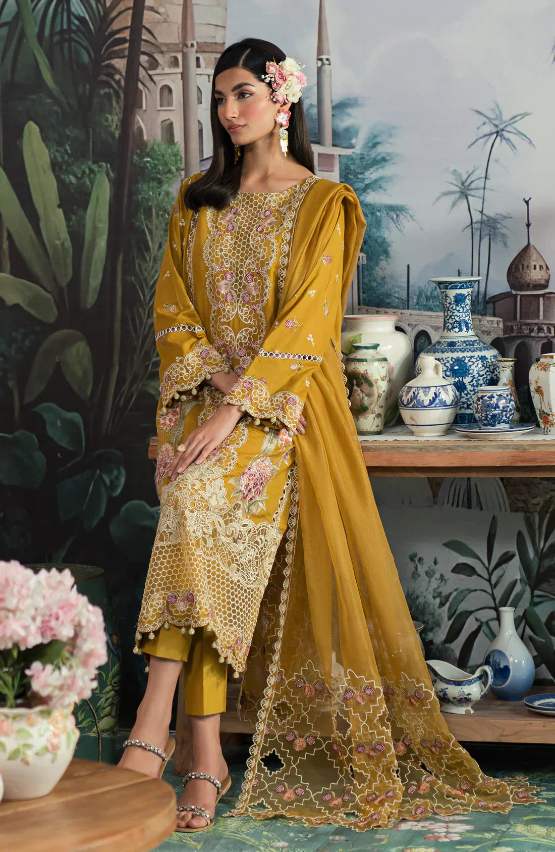 Emaan Adeel | Ayra Luxury Lawn 24 | AR-06 - House Of Anaya