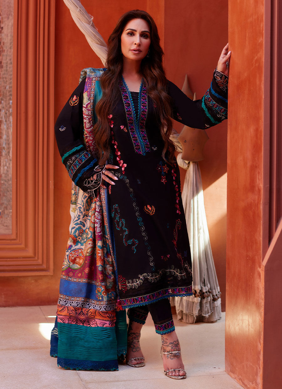 Farah Talib Aziz | Suay Lawn 24 | ILARIA Black - House Of Anaya