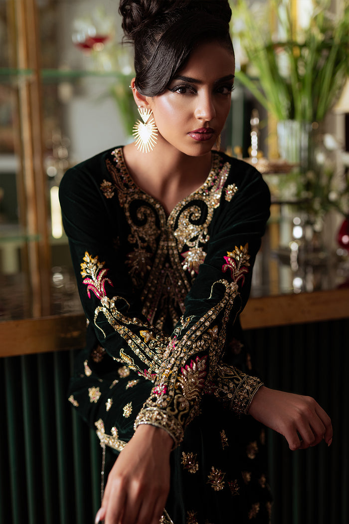 Saira Rizwan | Velvet Pret 25 | EMERA-SRVP25-10