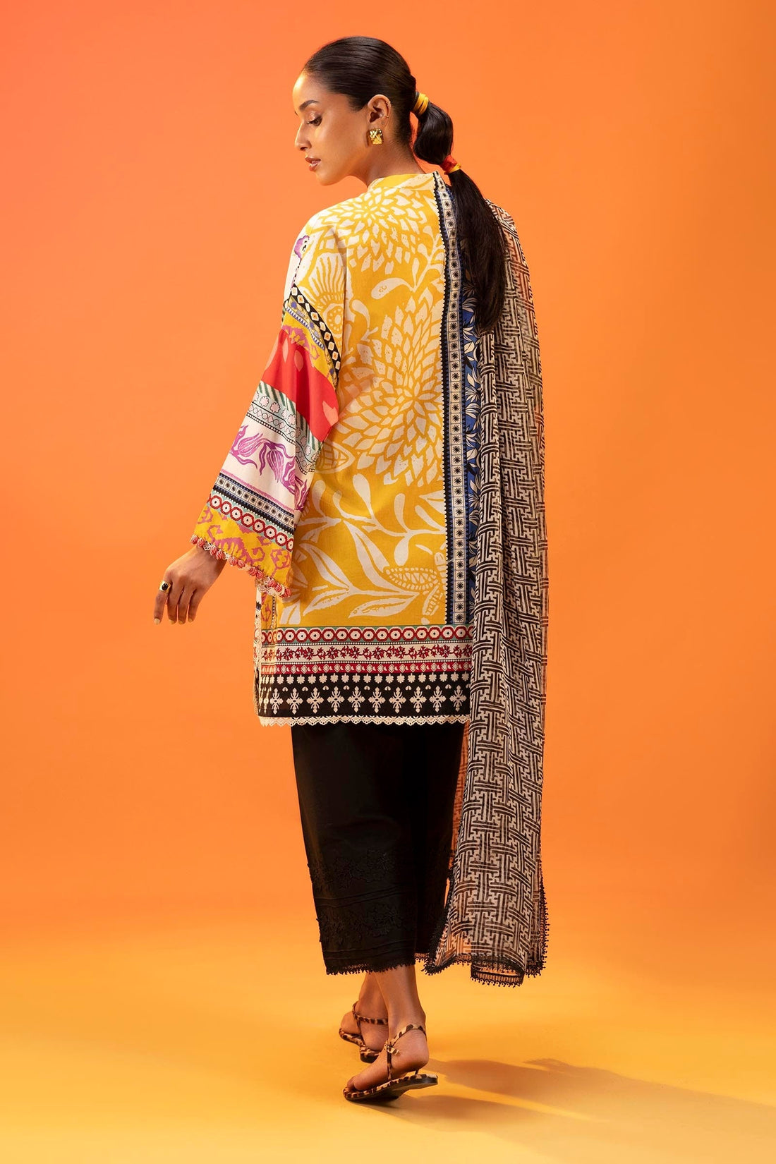 Sana Safinaz | Mahay Summer 25 | 002A