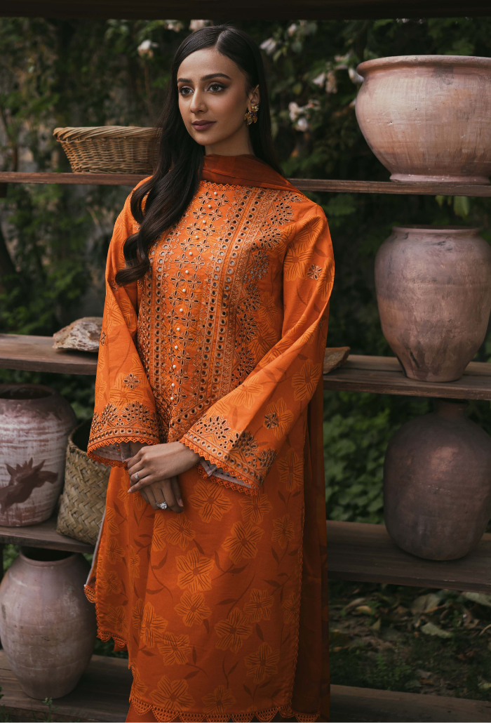 Humdum | Gardenia Lawn | D02 - House Of Anaya