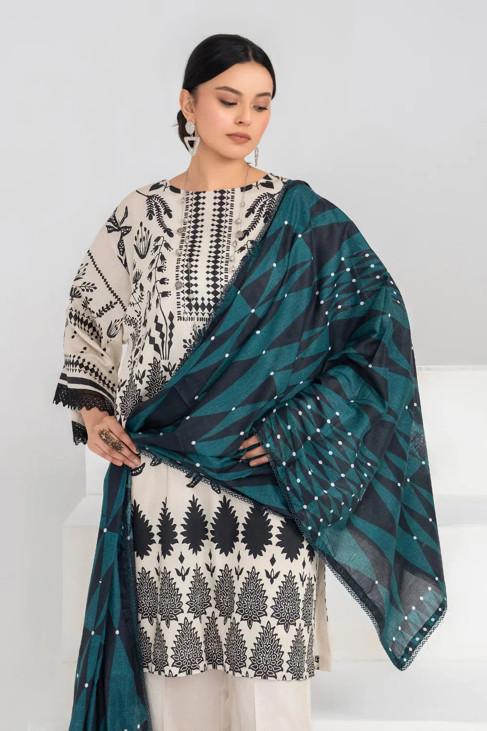 Ittehad | Printed Lawn 24 | IP3P02-3PS-BGE - House Of Anaya