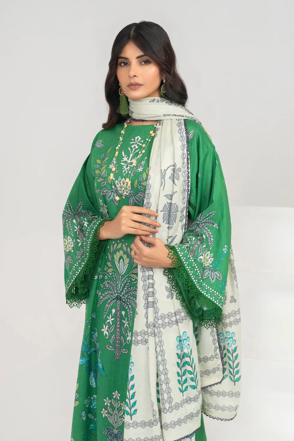 Ittehad | Printed Lawn 24 | IP3P04-3PS-GRN - House Of Anaya