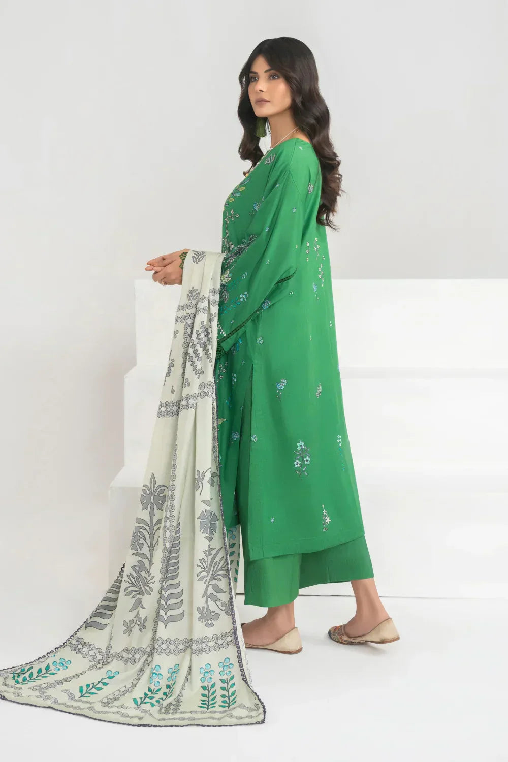 Ittehad | Printed Lawn 24 | IP3P04-3PS-GRN - House Of Anaya