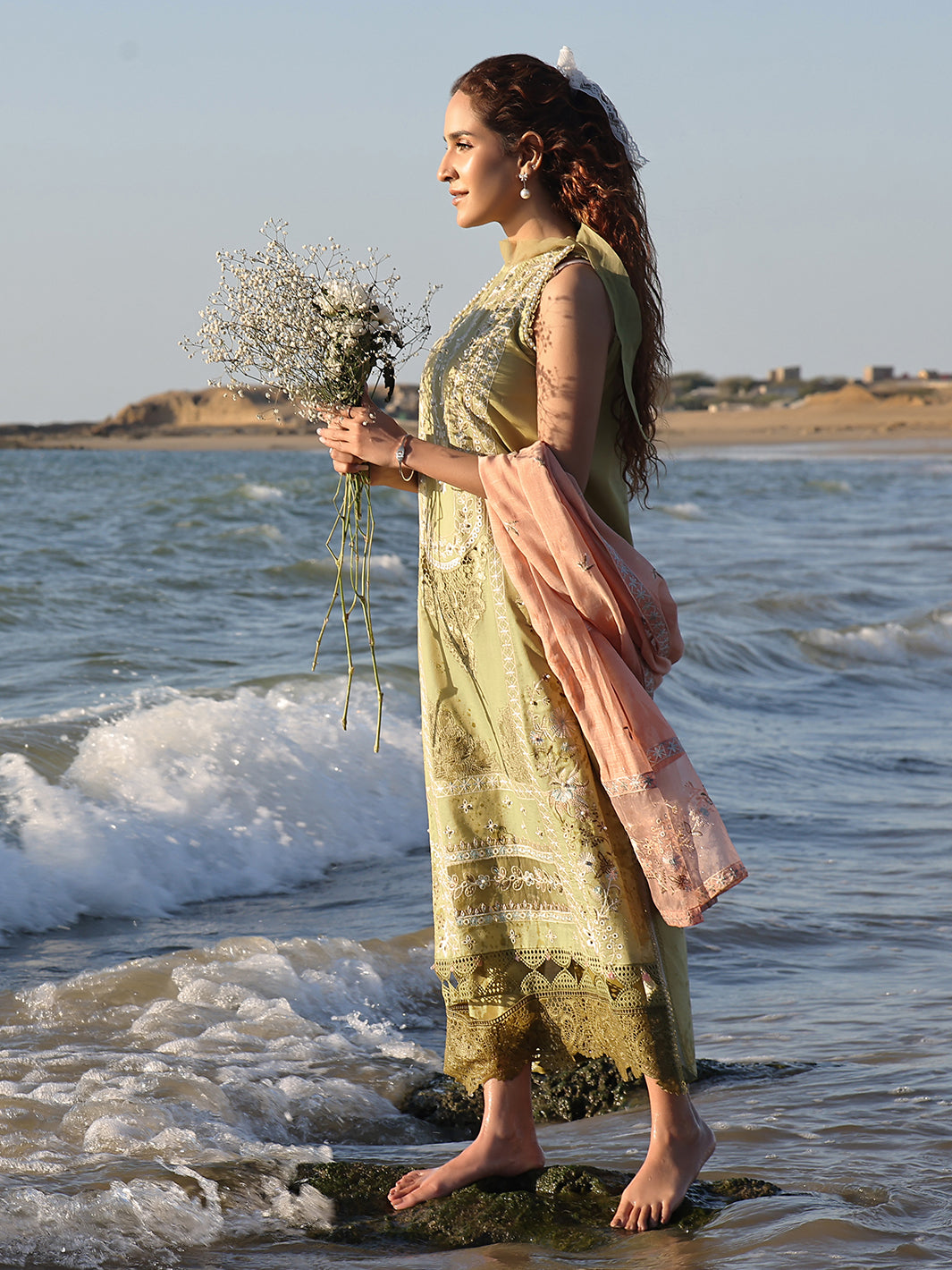 Izel | Saahil Signature Lawn 24 | MUZLIN - House Of Anaya