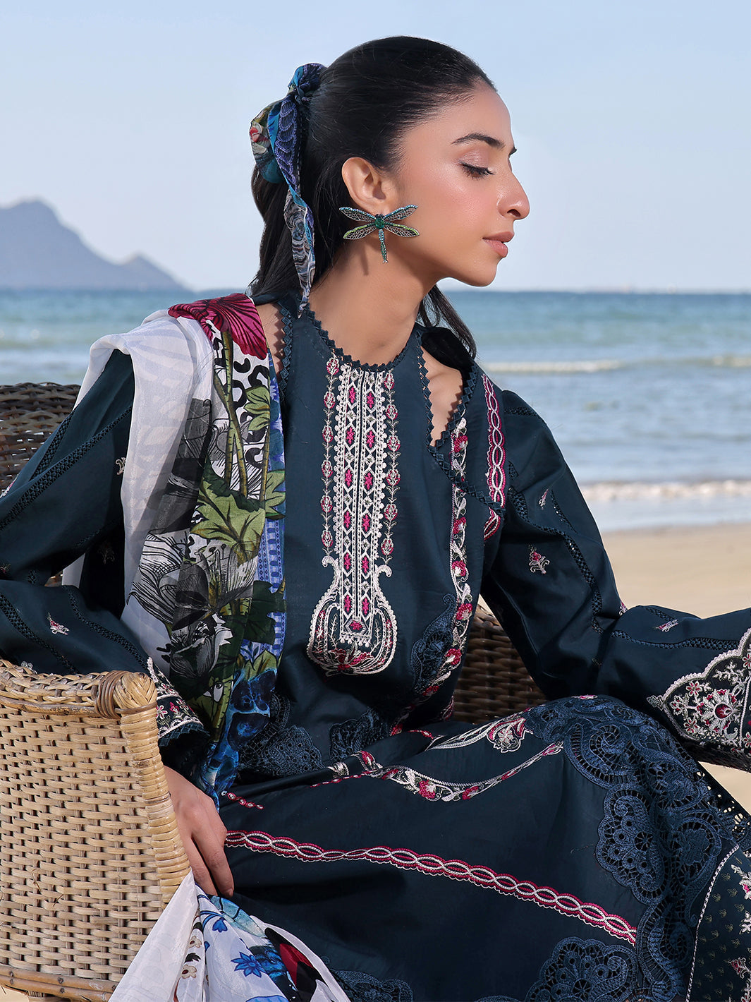 Izel | Saahil Signature Lawn 24 | SAPPHIRE - House Of Anaya