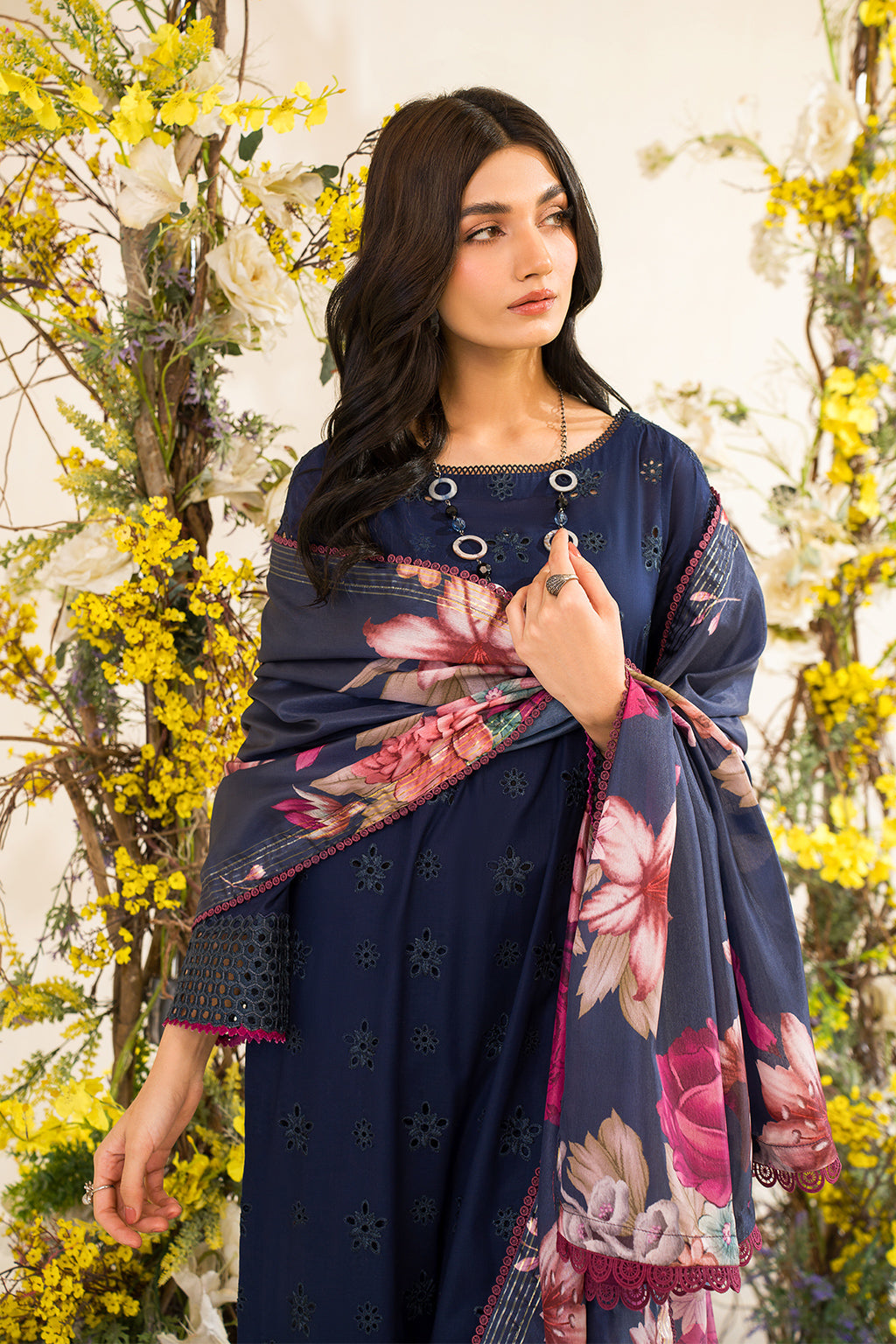 Iznik | Lawnkari 24 | UE-163 BLOOMEASE - House Of Anaya