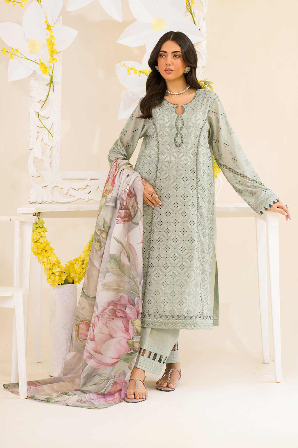 Iznik | Lawnkari 24 | UE-189 SLEEKCHIC - House Of Anaya