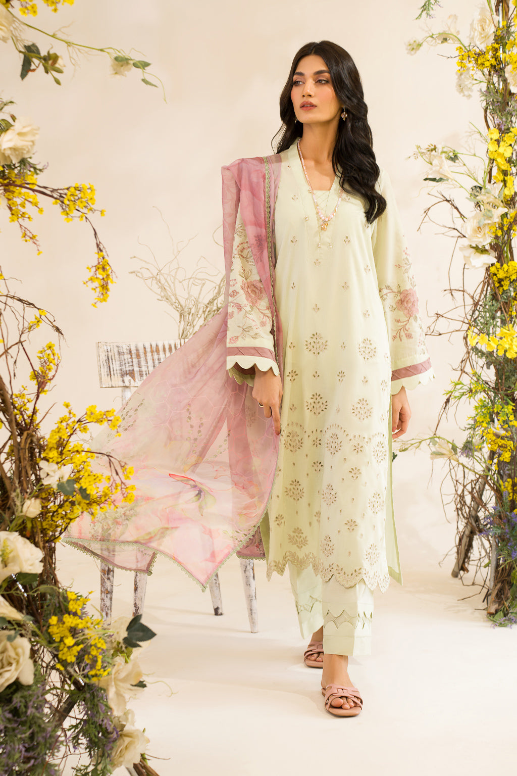 Iznik | Lawnkari 24 | UE-198 SILKGREEN - House Of Anaya