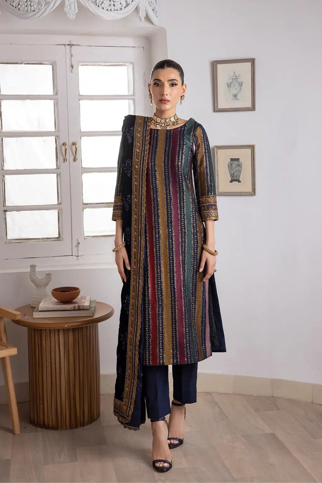 Iznik | Festive Velvet 23 | IV-29 SITARAH - House Of Anaya