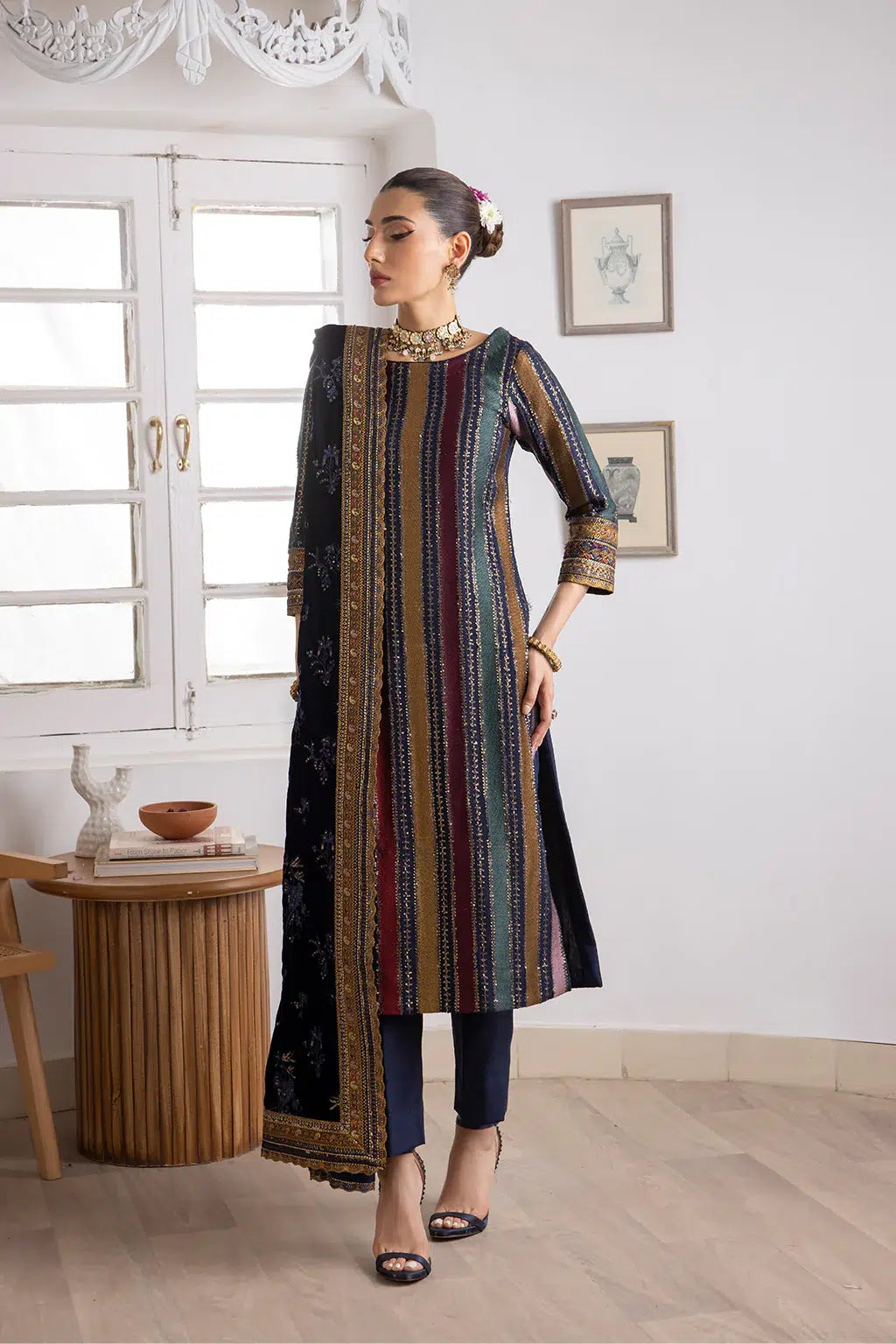 Iznik | Festive Velvet 23 | IV-29 SITARAH - House Of Anaya