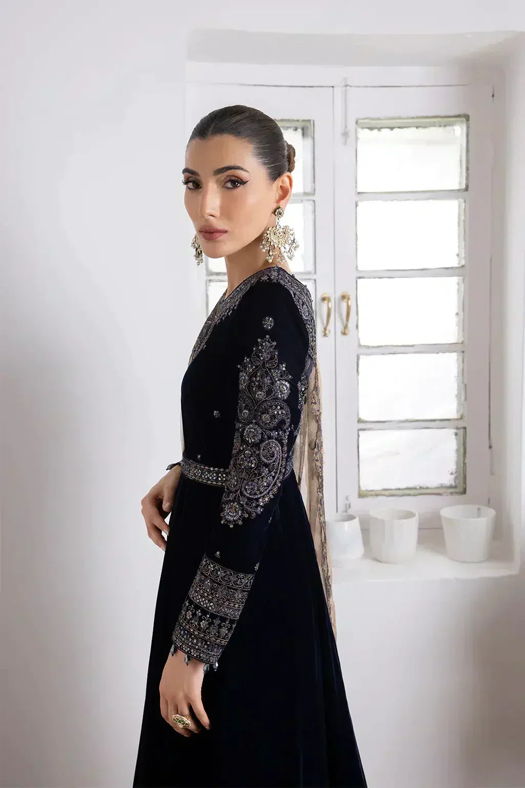 Iznik | Festive Velvet 23 | IV-35 SHAMS - House Of Anaya