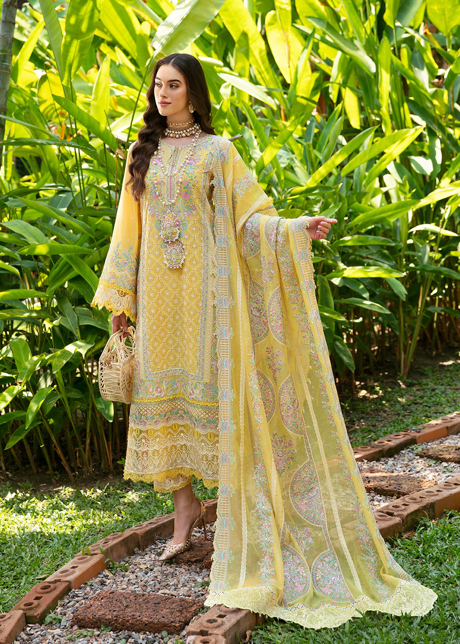 Kanwal Malik | Sareen Luxury Lawn 24 | Vanessa - House Of Anaya