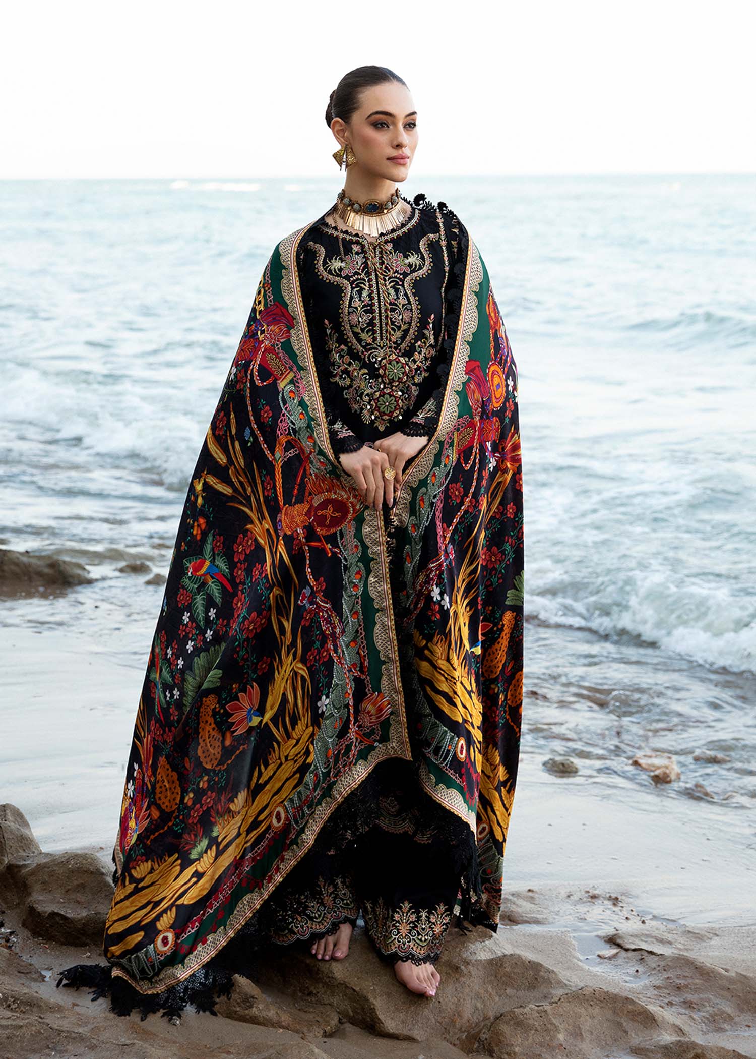 Kanwal Malik | Sareen Luxury Lawn 24 | Gloria - House Of Anaya