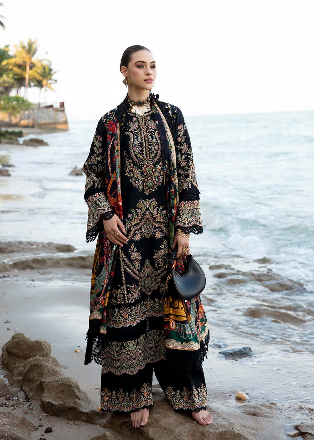 Kanwal Malik | Sareen Luxury Lawn 24 | Gloria - House Of Anaya