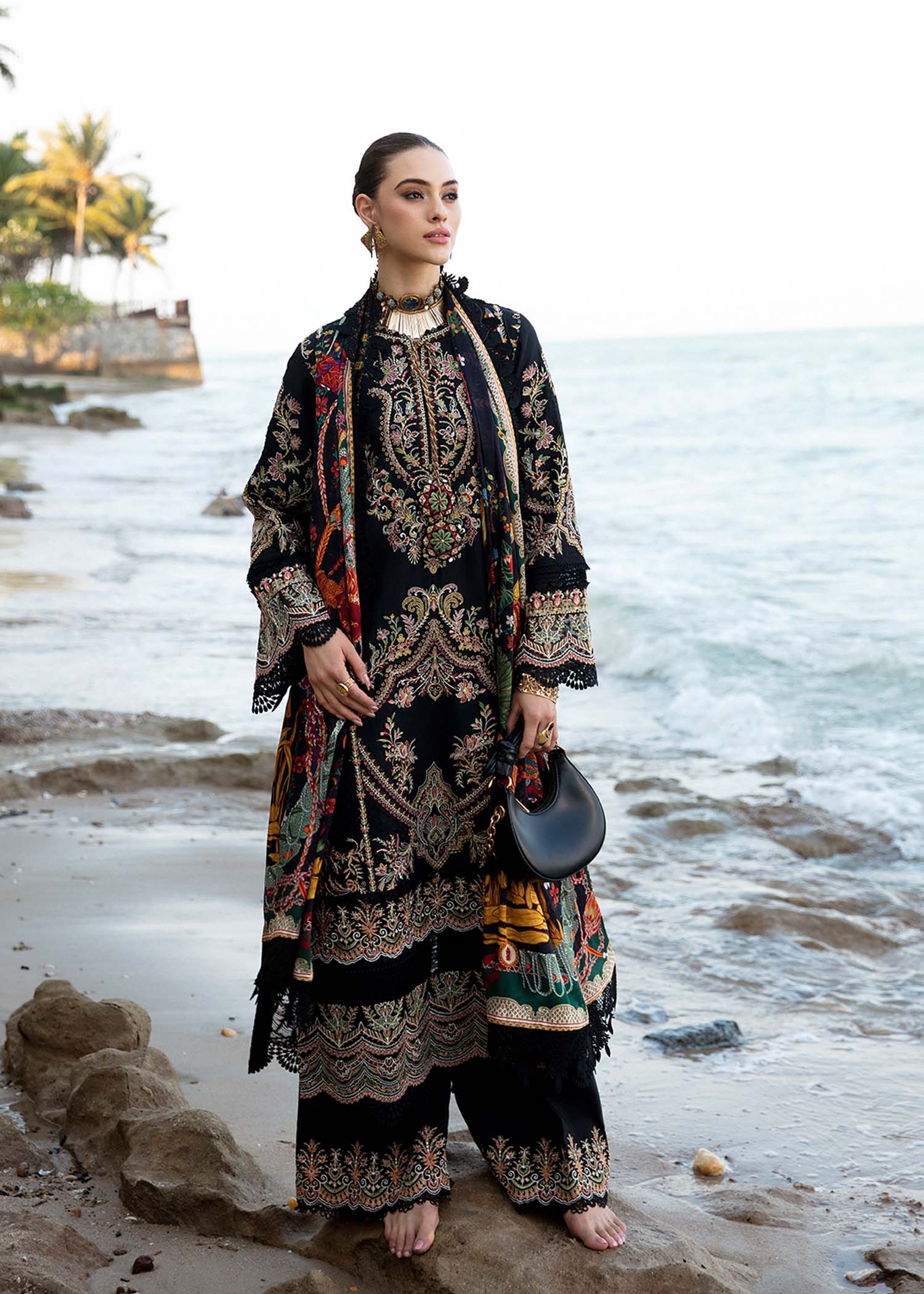 Kanwal Malik | Sareen Luxury Lawn 24 | Gloria - House Of Anaya
