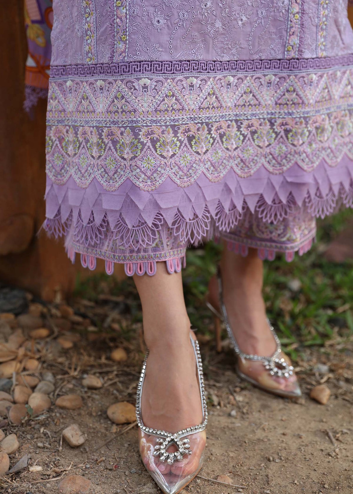 Kanwal Malik | Sareen Luxury Lawn 24 | Capri - House Of Anaya