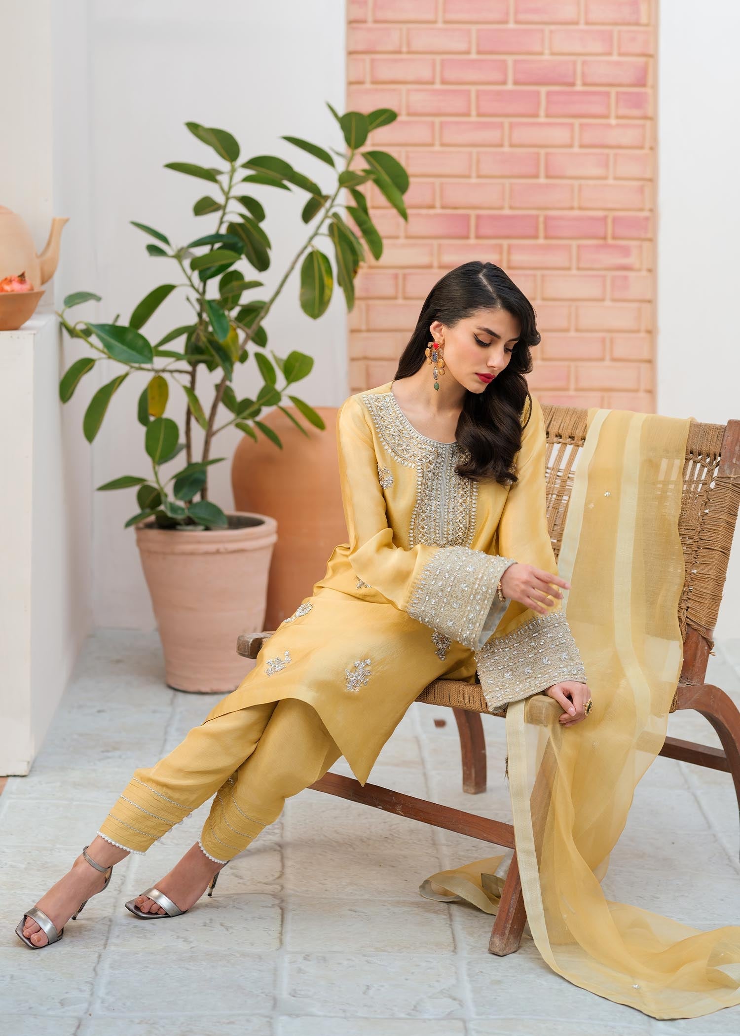 Mahum Asad | Raising The Bar | Bombshell - House Of Anaya