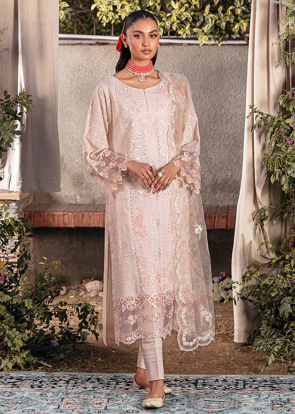 Mohagni | Muntazir Luxury Lawn 24 | CM-04 - House of Zarish