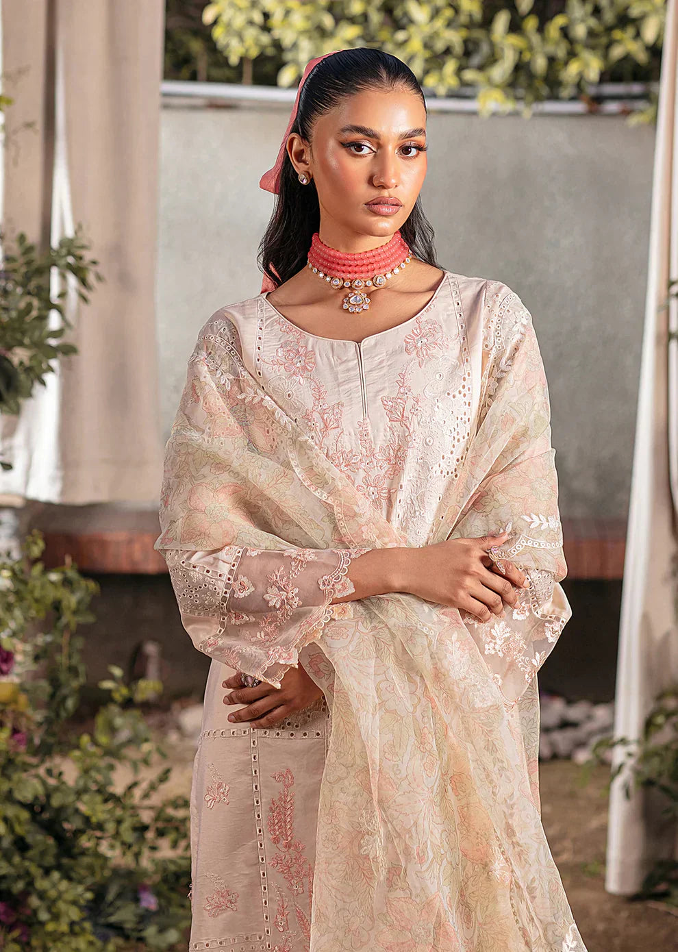 Mohagni | Muntazir Luxury Lawn 24 | CM-04 - House of Zarish