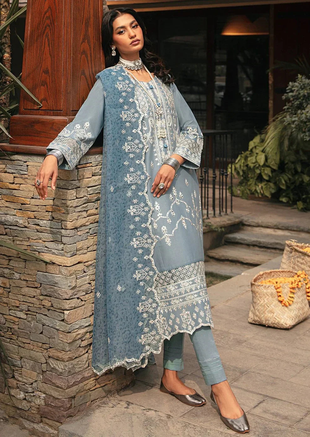 Mohagni | Muntazir Luxury Lawn 24 | CM-07 - House of Zarish
