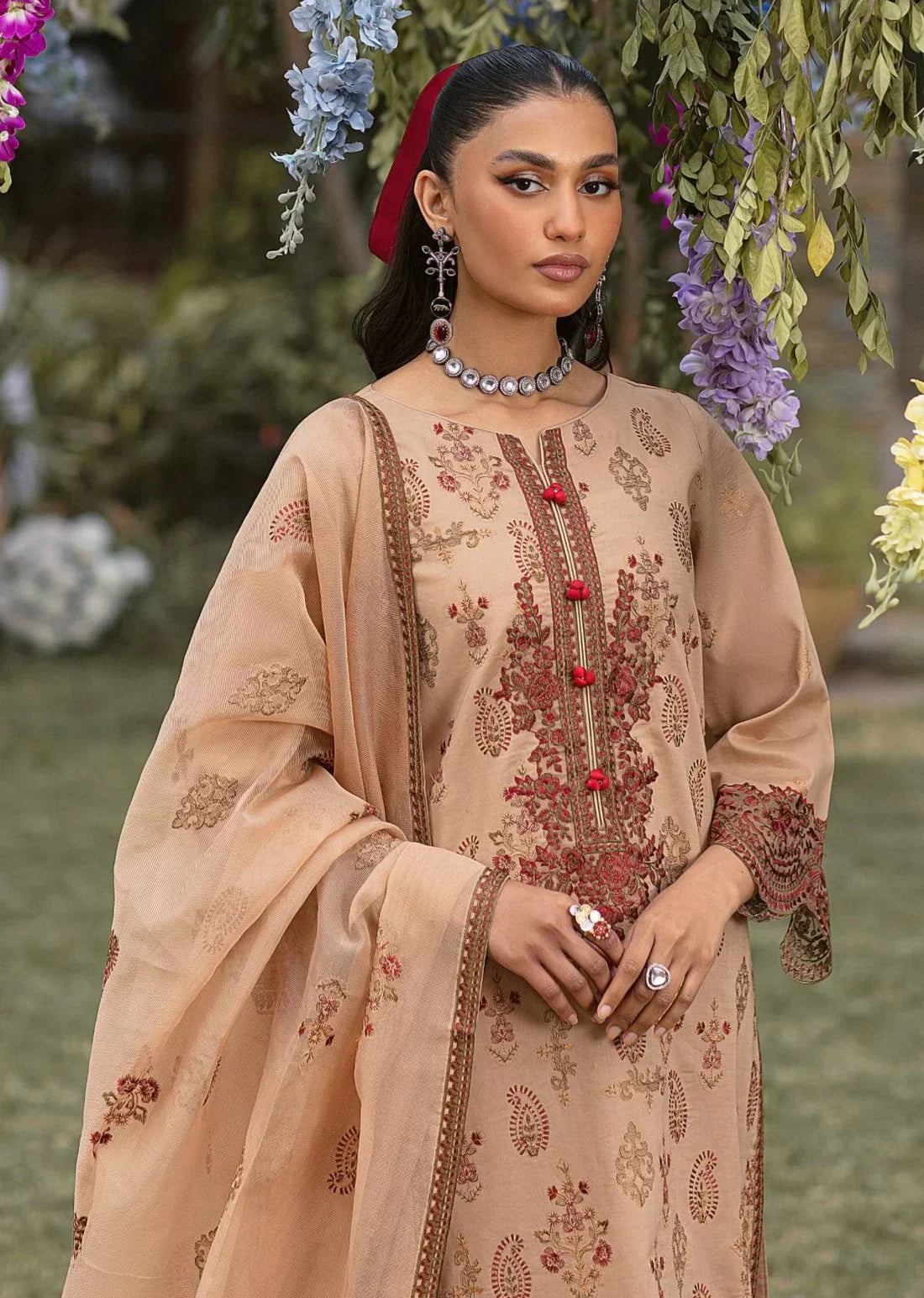 Mohagni | Muntazir Luxury Lawn 24 | CM-11 - House of Zarish