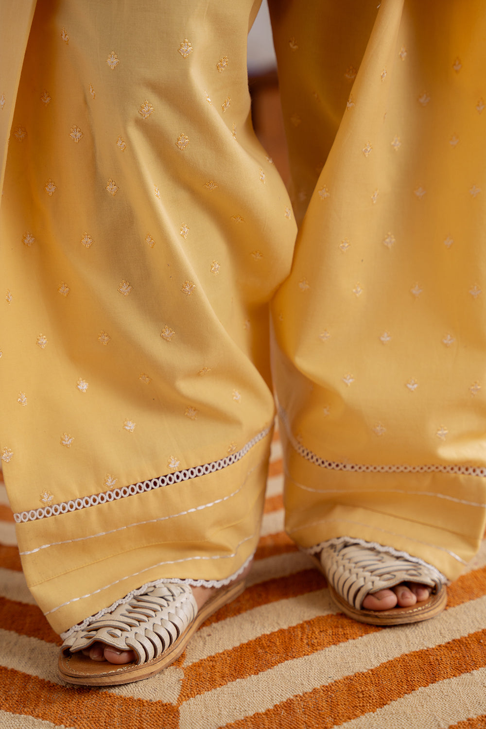 Saira Rizwan | Laanem Summer Lawn 25 | LEYLA-A-SRL25-04