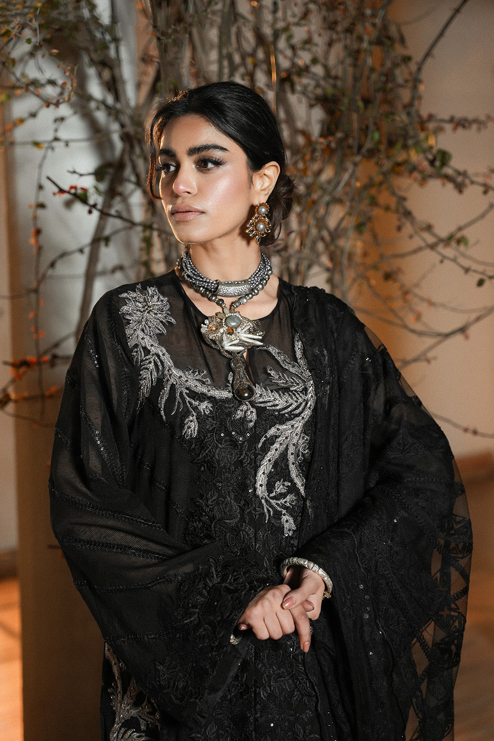 Nilofer Shahid | Verve Summer 24 | Amorist (3pc)- Verve SS 24 - House of Zarish