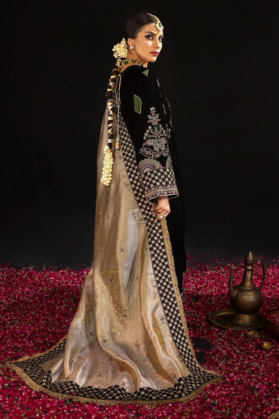 Nureh | Maya Velvet 23 | Morbagh - House Of Anaya