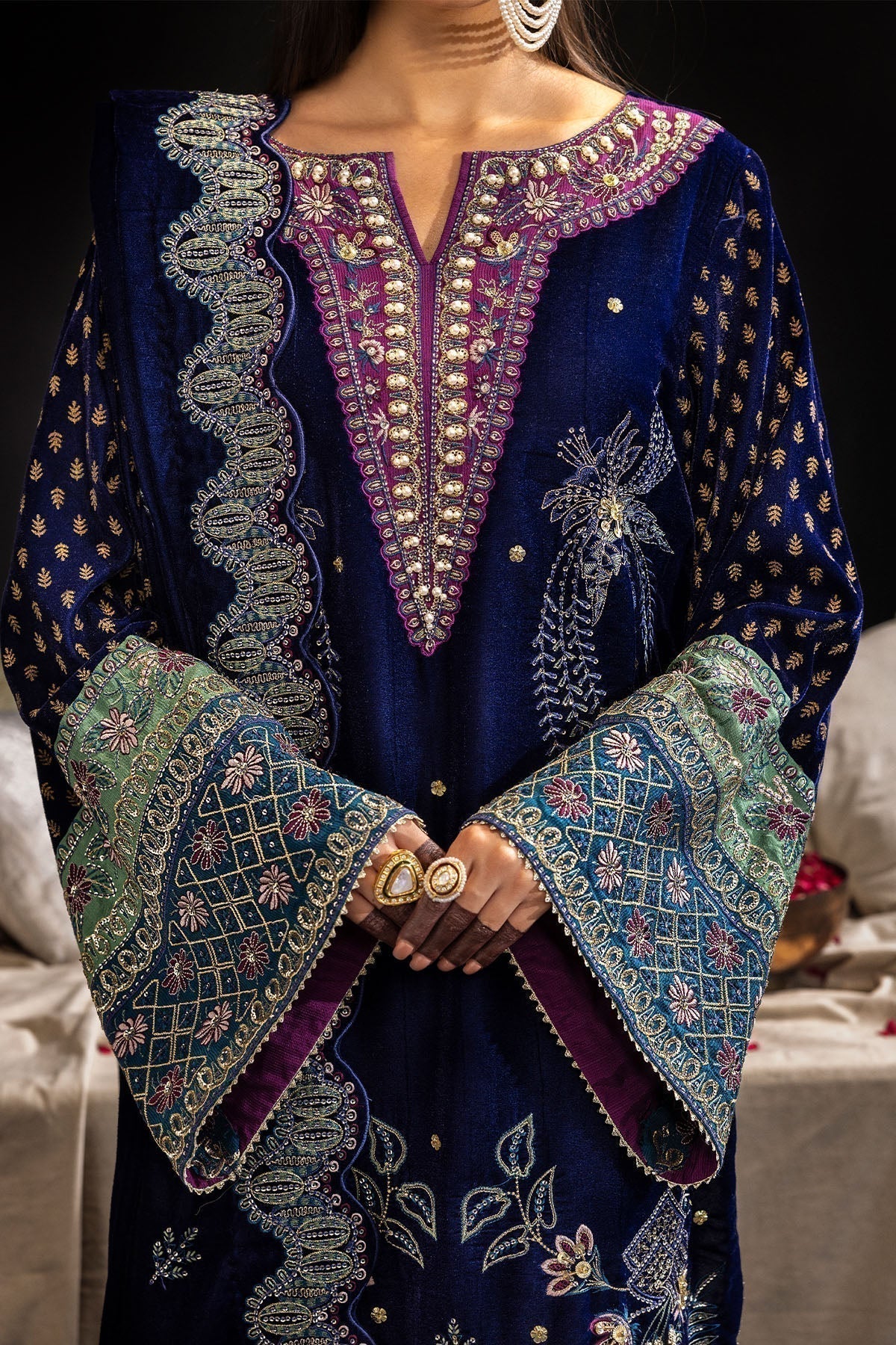 Nureh | Maya Velvet 23 | Nooreza - House Of Anaya