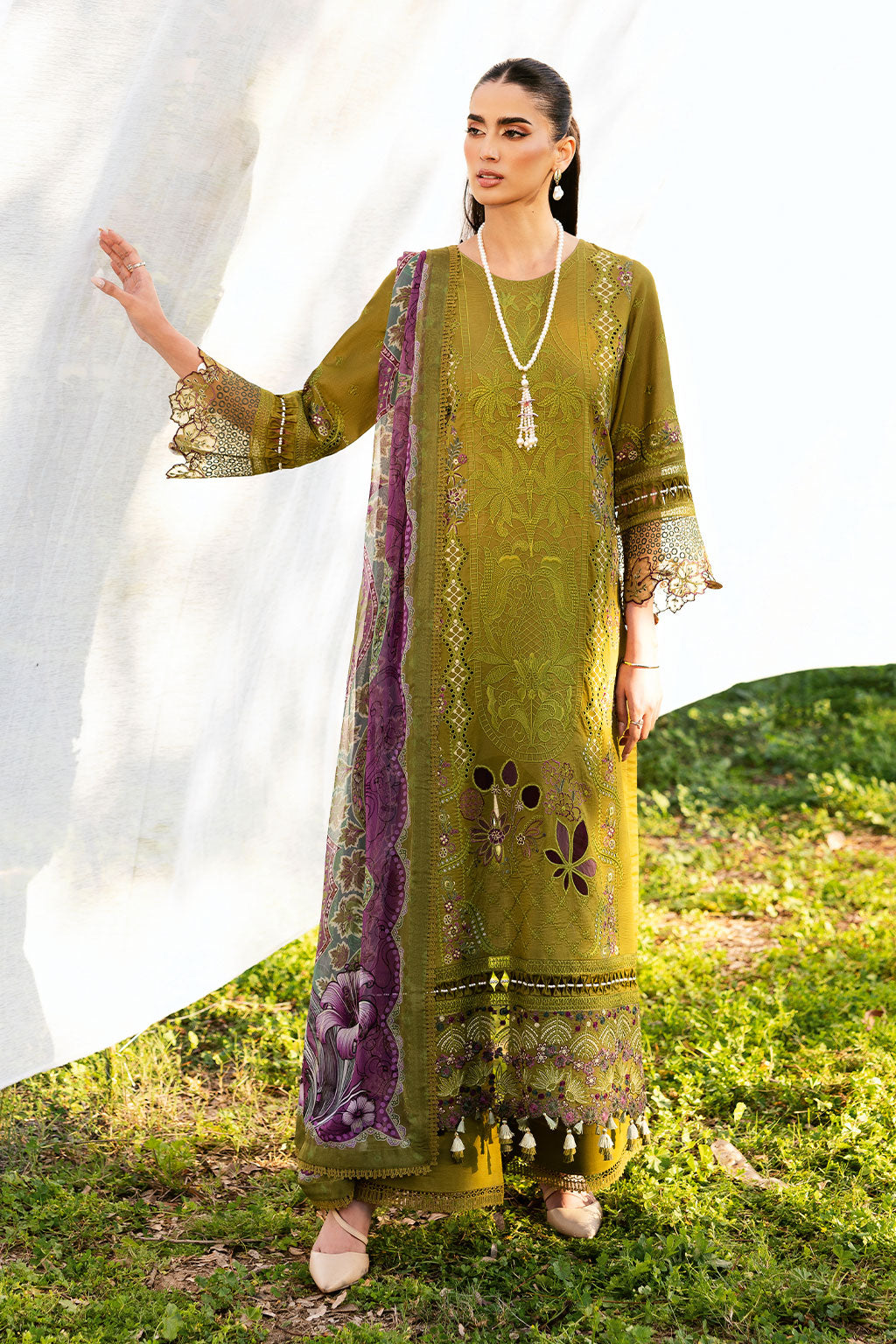 Ramsha | Riwayat Lawn Collection | Y-1303