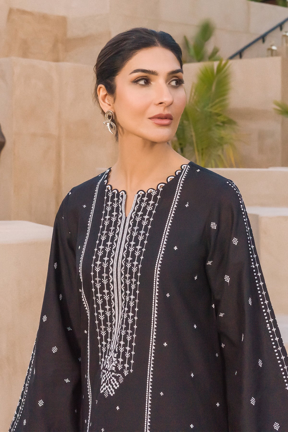 Sahar | Mirage Spring Luxury 24 | Chikankari 3 Piece - House of Zarish