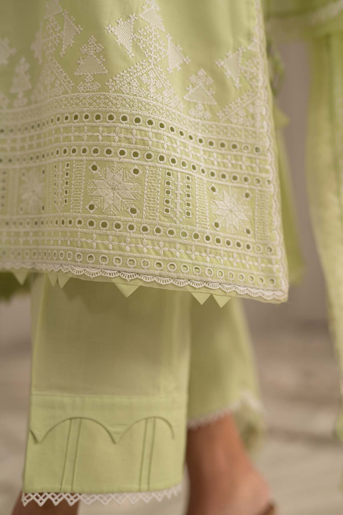 Sahar | Mirage Spring Luxury 24 | Chikankari 3 Piece - House of Zarish