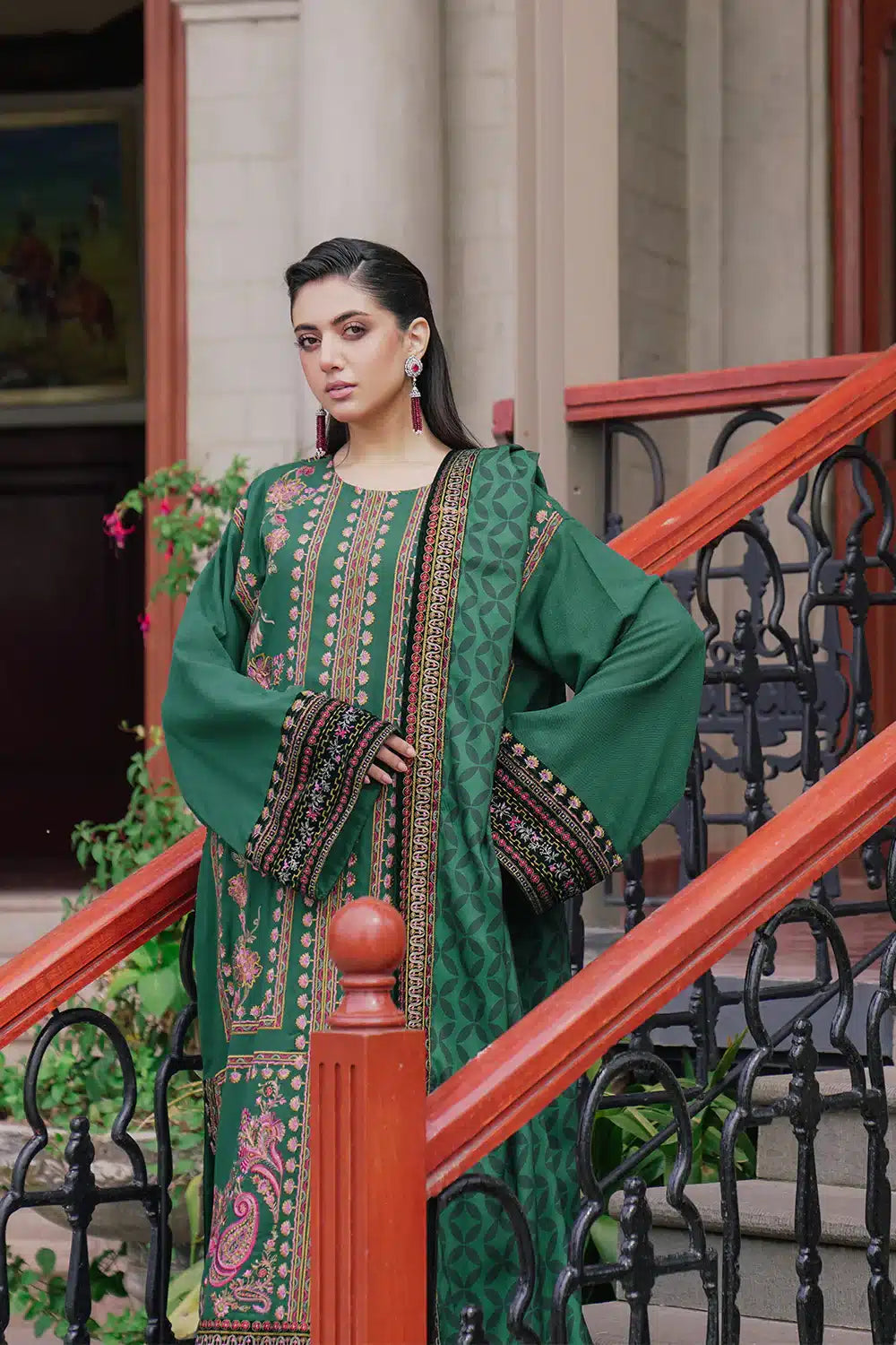 Saira Rizwan | Winter 23 | ISMAT SR-01 - House Of Anaya