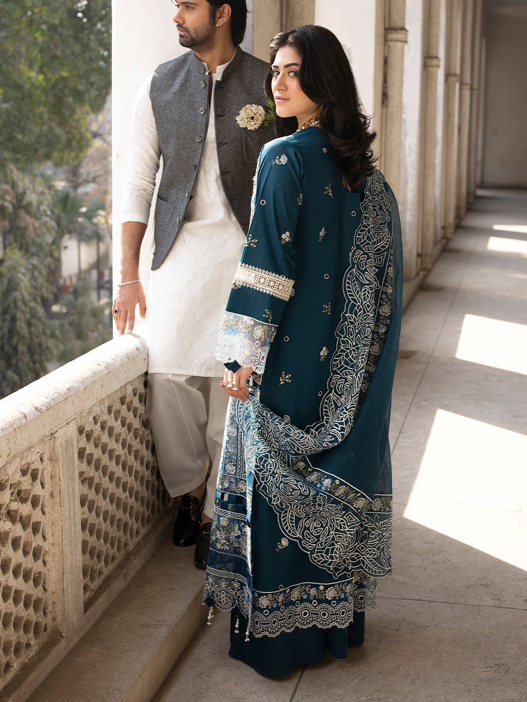 Mahnur | Mahrukh Luxury Lawn 24 | SERENE - House of Zarish