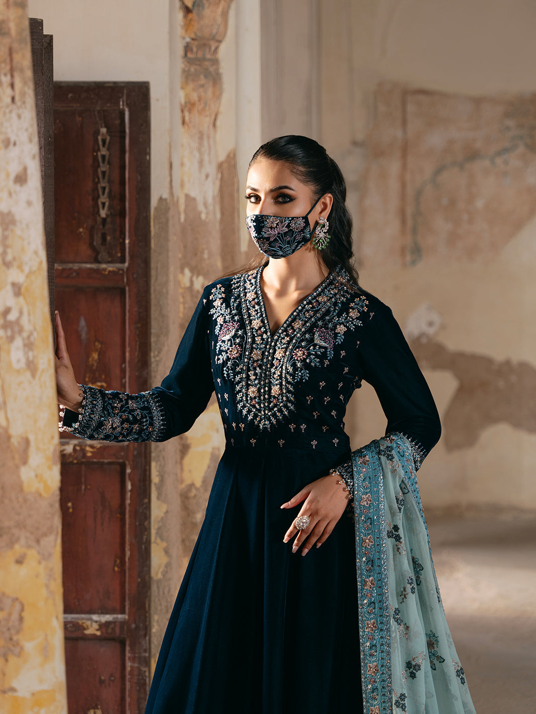 Flossie | Siara Velvet Formals | V-101 - House Of Hania